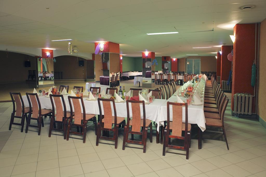Rehe Hotel Тарту Экстерьер фото