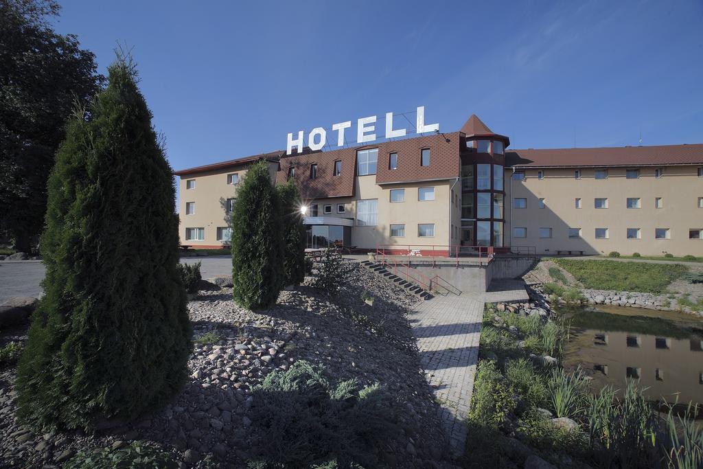 Rehe Hotel Тарту Экстерьер фото